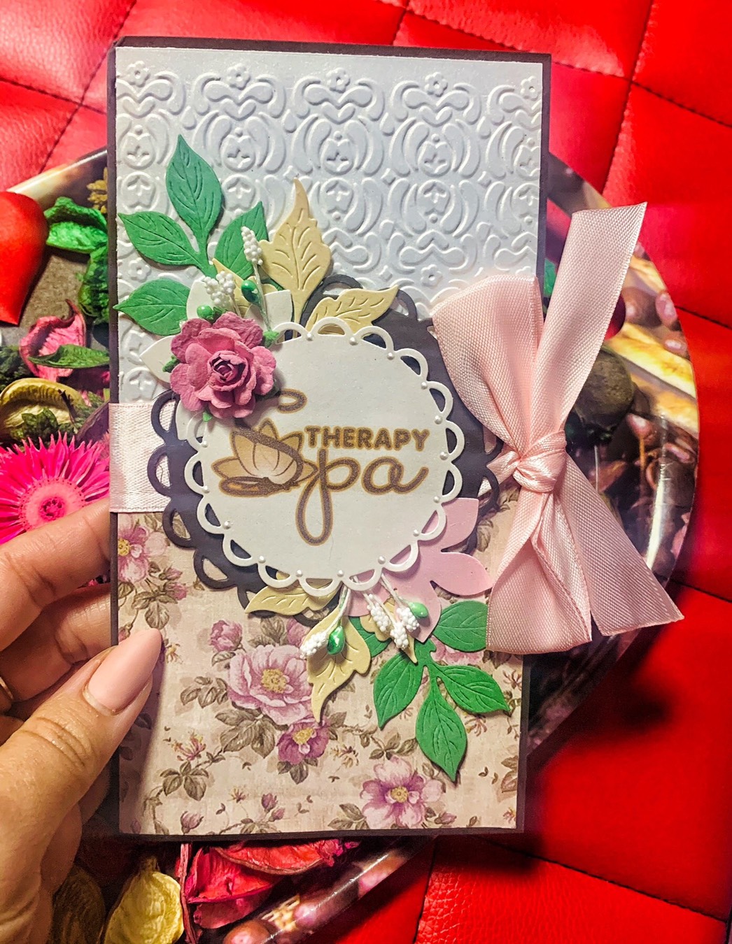 Подарочные сертификаты в салоне массажа и СПА Пермь. SPA-Therapy